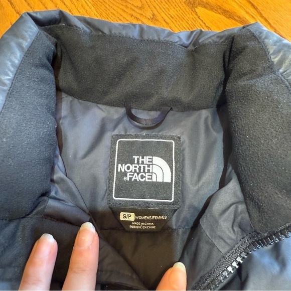 The North Face 700 Series Black Puffer Vest Size Small - Picture 4 of 5